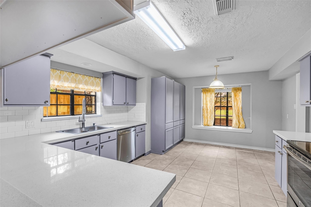 12303 Longfellow Drive - Photo 7