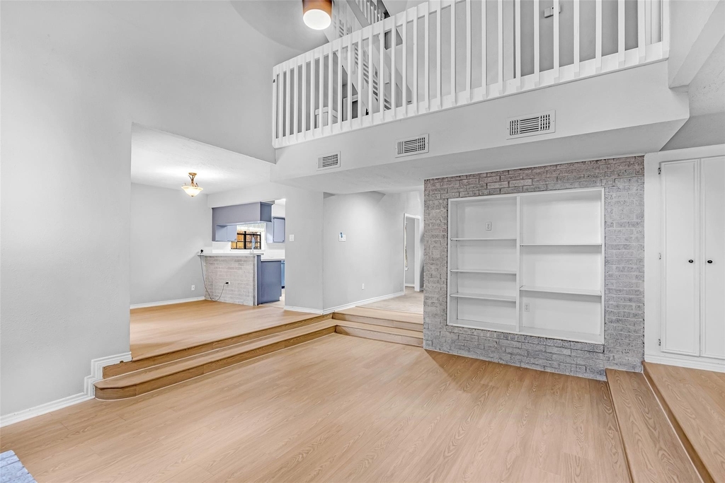 12303 Longfellow Drive - Photo 11