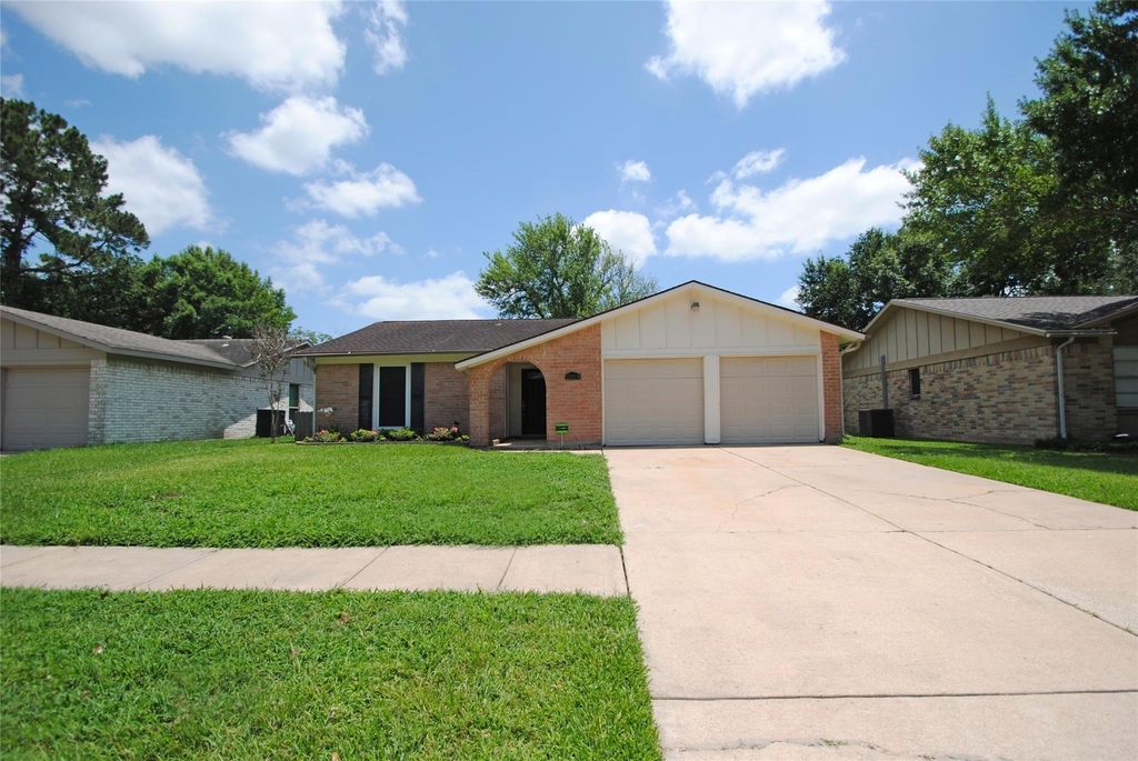 22619 Leedstown Lane - Photo 1
