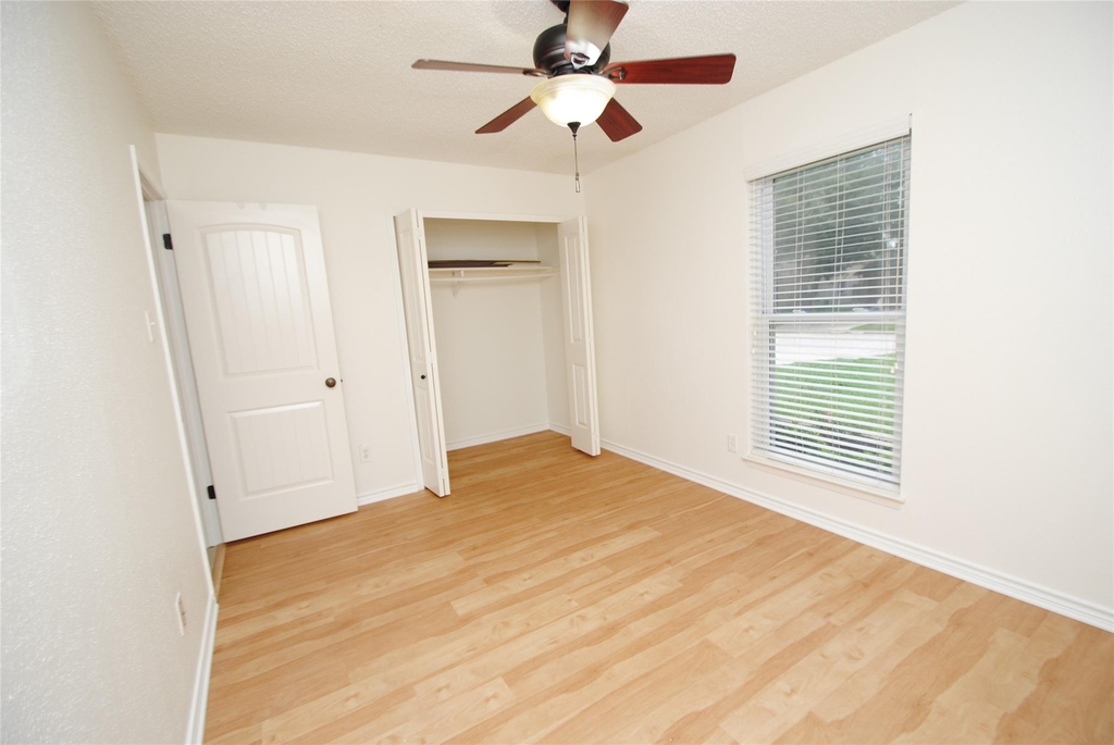 22619 Leedstown Lane - Photo 11