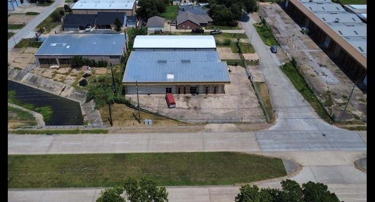 6040 Gessner Road - Photo 4