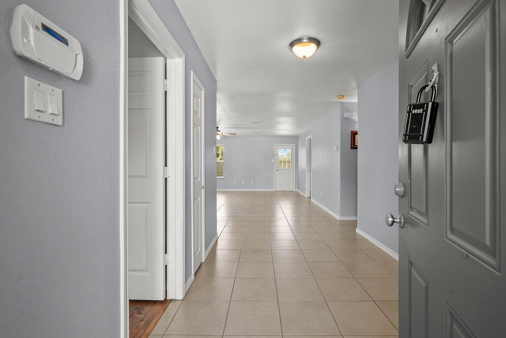 1631 Quail Run - Photo 4