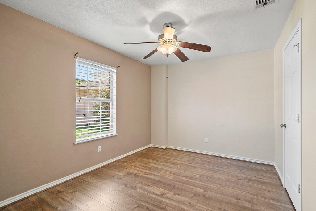 1631 Quail Run - Photo 6