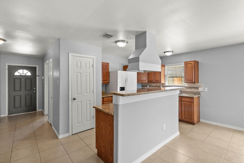 1631 Quail Run - Photo 12