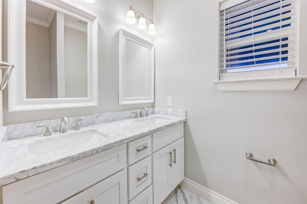 2202 Wentworth Street - Photo 27