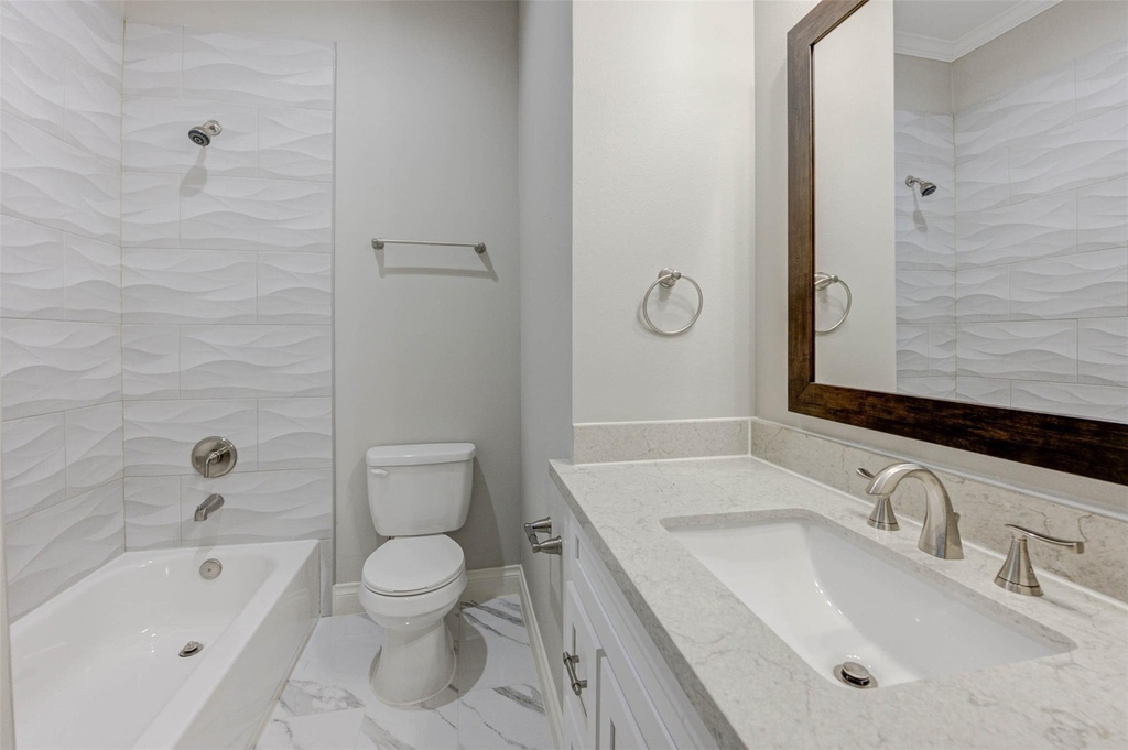 2202 Wentworth Street - Photo 32