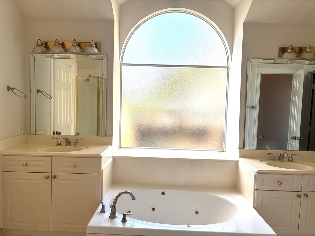 2203 Summer Bay Court - Photo 27
