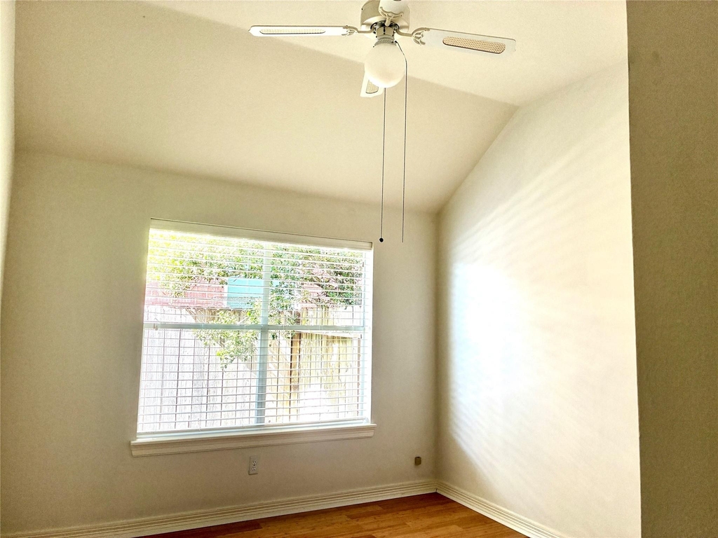 2203 Summer Bay Court - Photo 25
