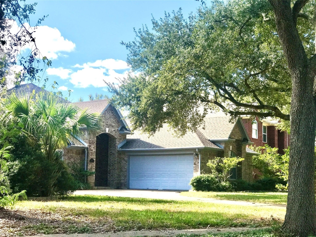 2203 Summer Bay Court - Photo 1