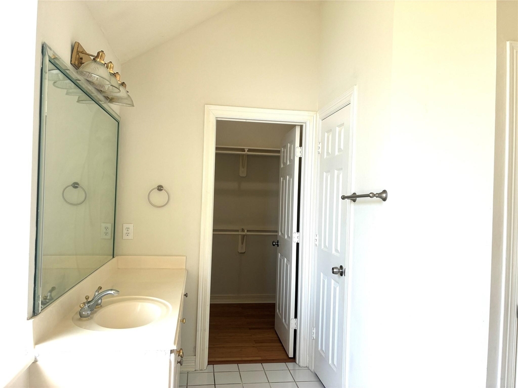 2203 Summer Bay Court - Photo 28