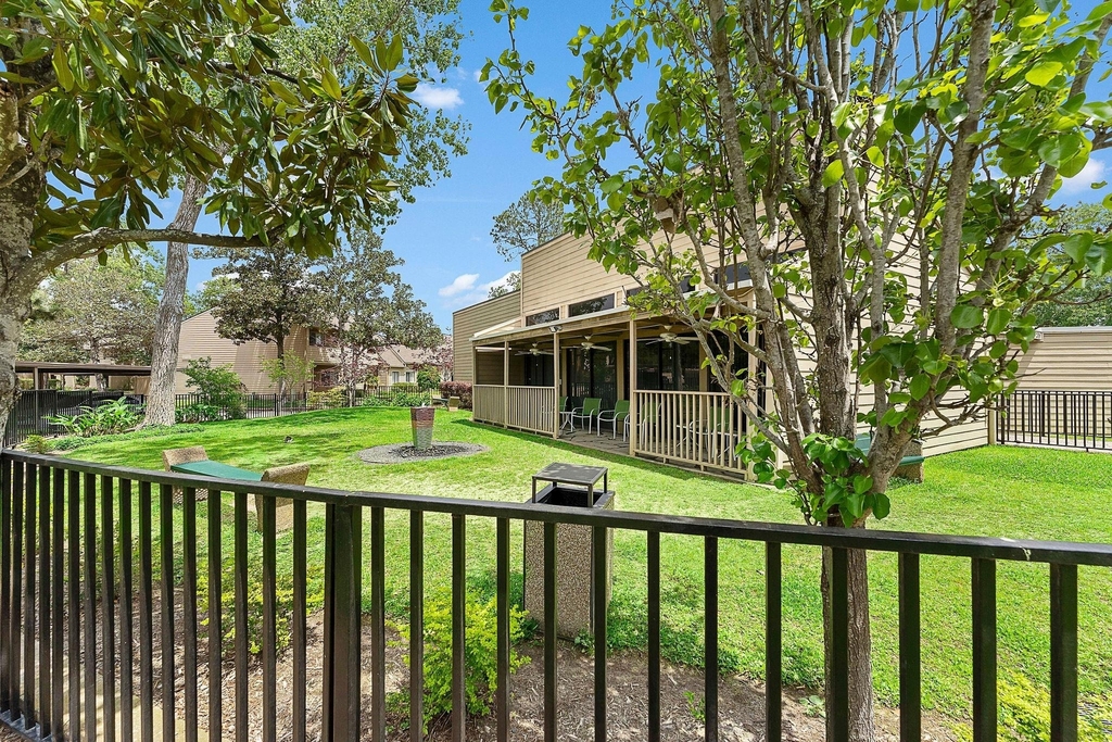 2419 Briarwest Boulevard - Photo 19