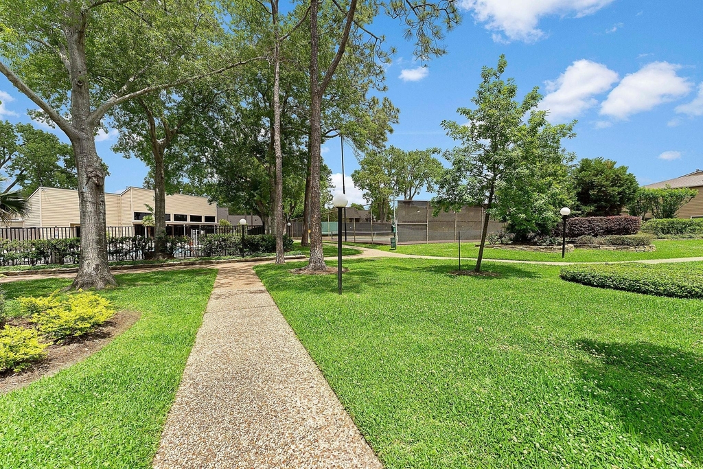 2419 Briarwest Boulevard - Photo 16
