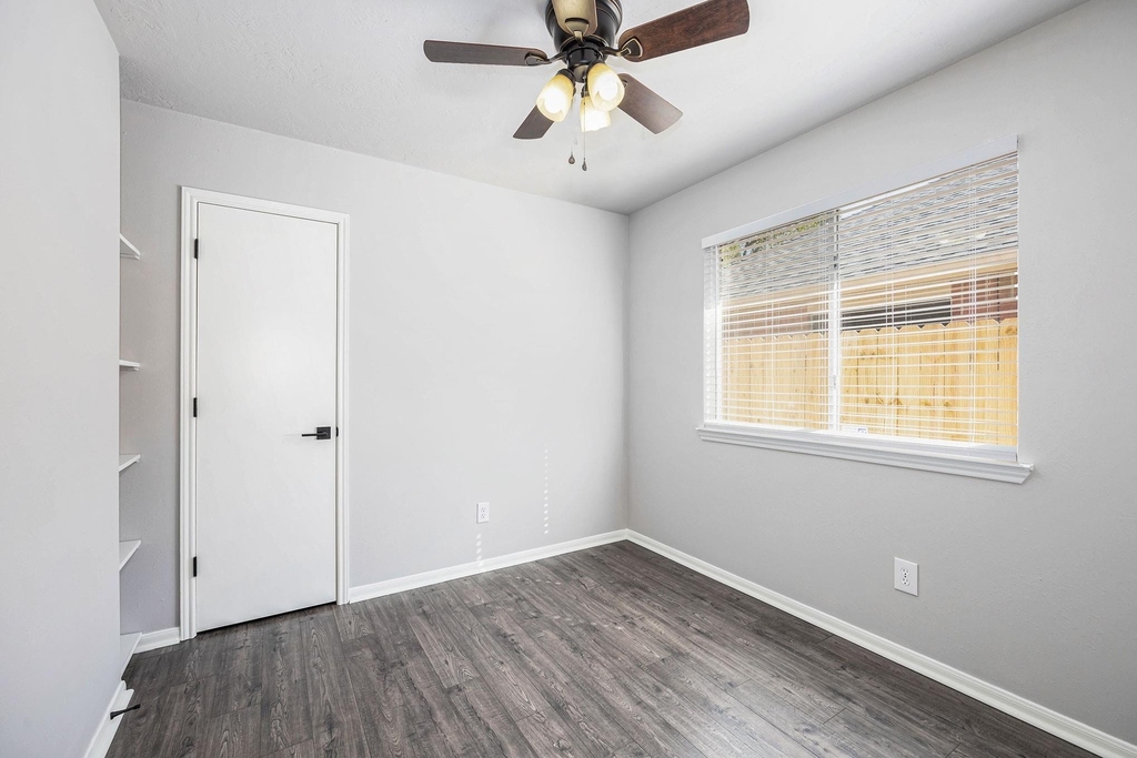 18234 Campbellford Drive - Photo 10