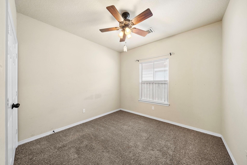 18319 Hillingdon Lane - Photo 20