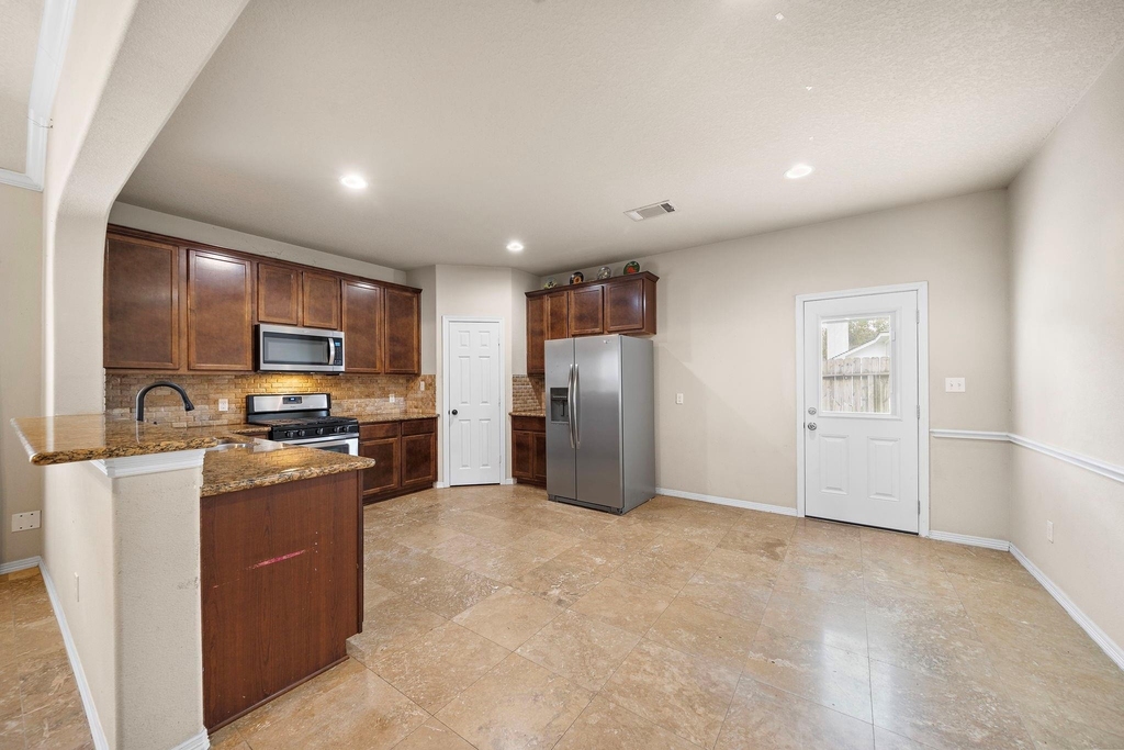 18319 Hillingdon Lane - Photo 12