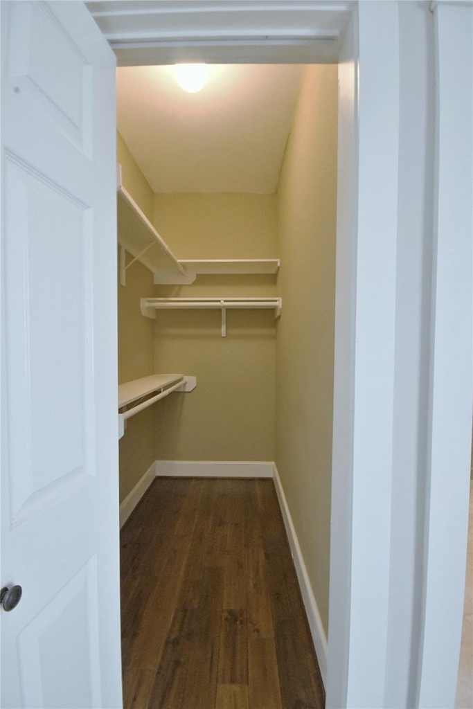 536 Columbia - Photo 11