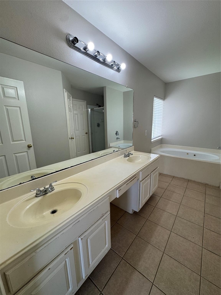 18203 Winding Timbers Lane - Photo 9