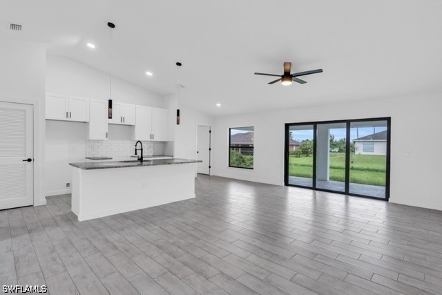 1507 Paula Avenue S - Photo 2