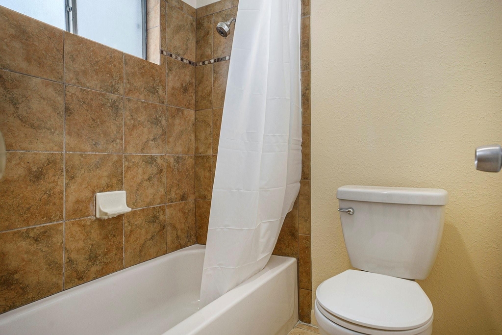 5904 Misty Meadow Street - Photo 12