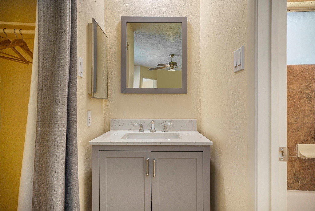 5904 Misty Meadow Street - Photo 10