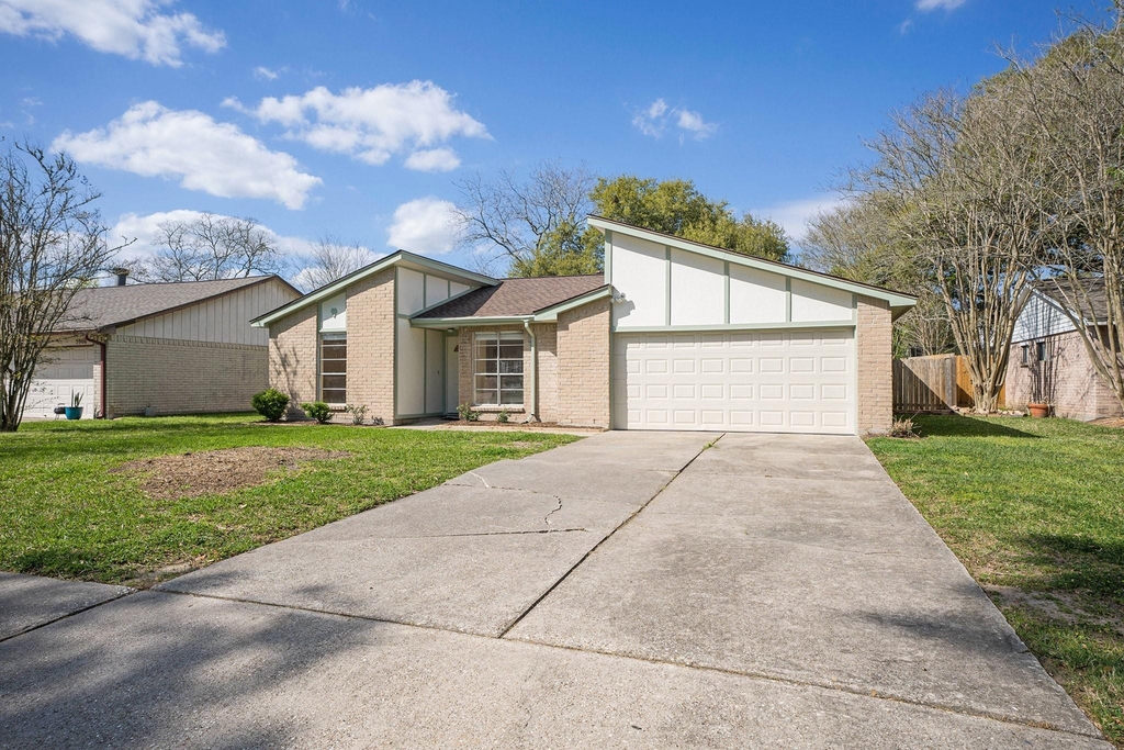 5904 Misty Meadow Street - Photo 1