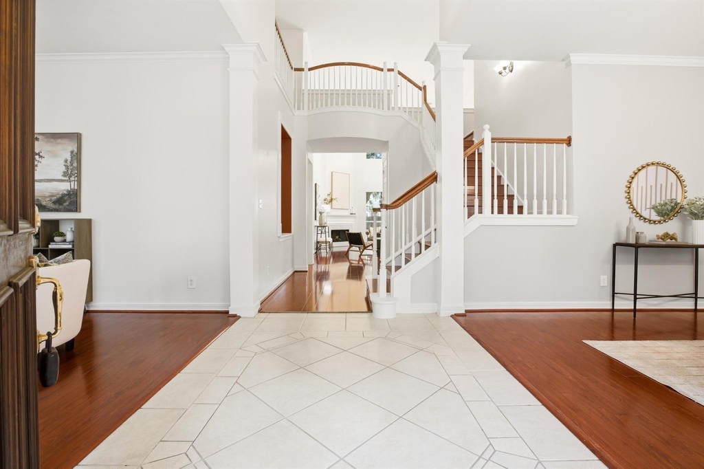 1322 Kirby Lake Court - Photo 4