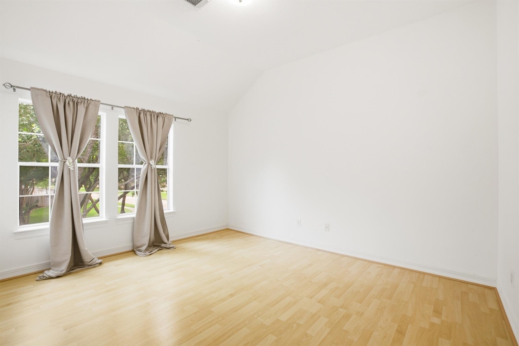 1322 Kirby Lake Court - Photo 27