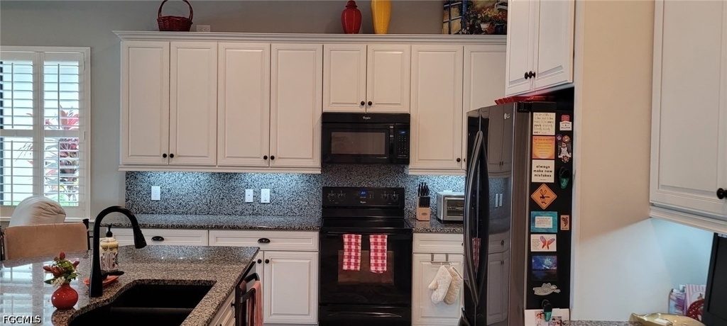 12482 Kentwood Avenue - Photo 14