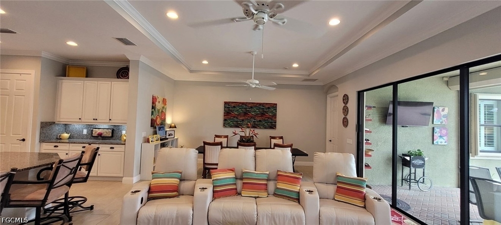 12482 Kentwood Avenue - Photo 8