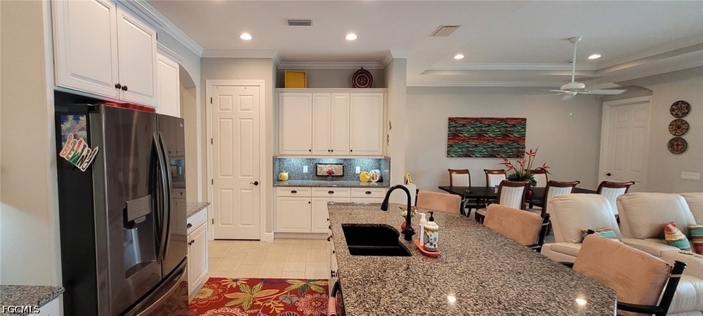 12482 Kentwood Avenue - Photo 9