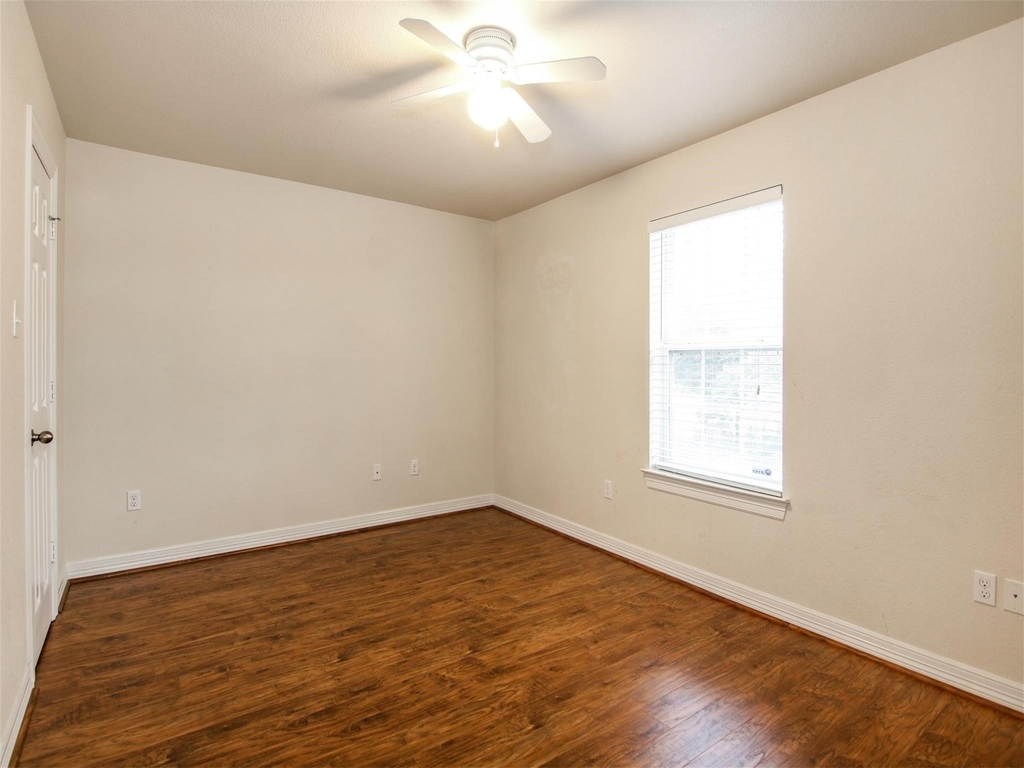 2915 Paige Street - Photo 17