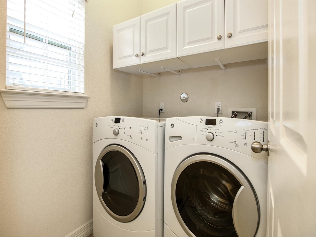 2915 Paige Street - Photo 18