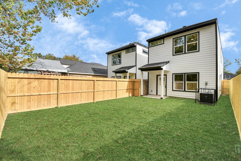 8409 Sunnyhill Street - Photo 6