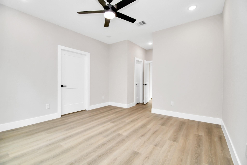 8409 Sunnyhill Street - Photo 10