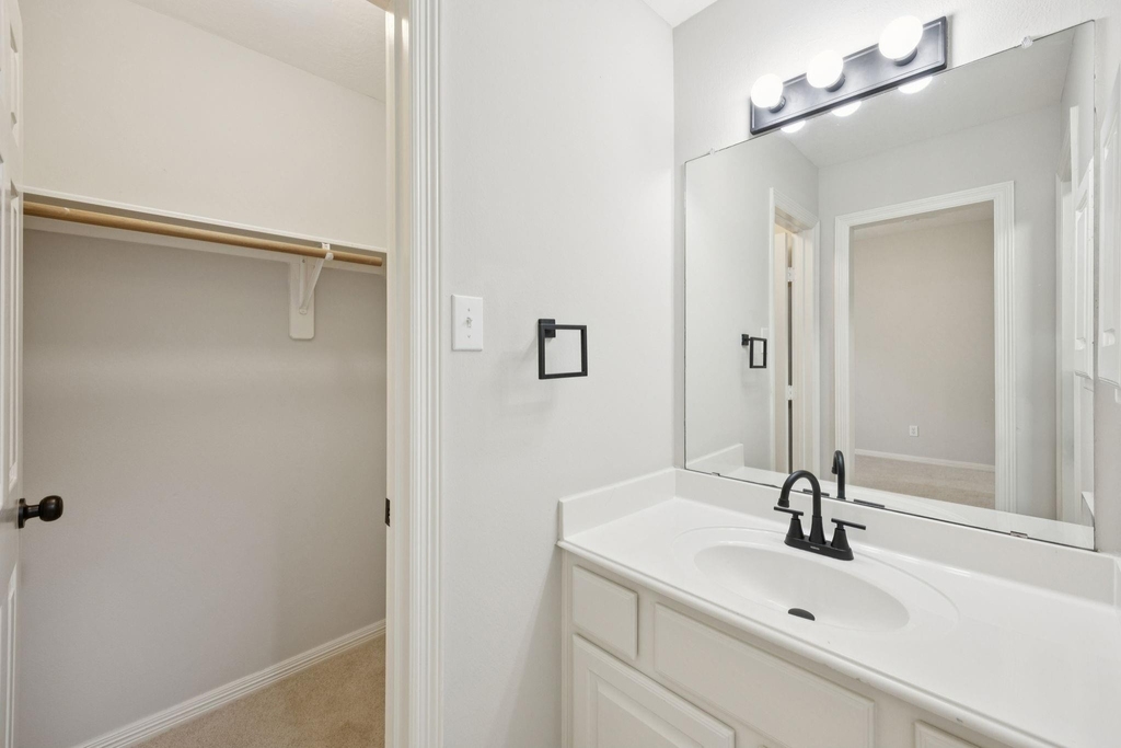 3002 Autumn Cove Court - Photo 27