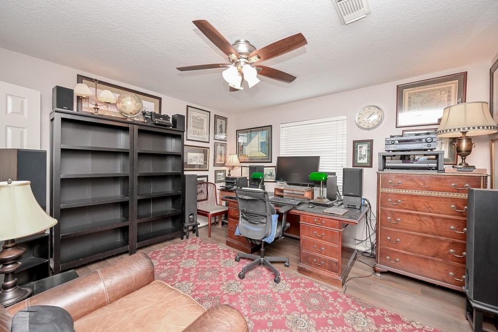2301 Steel - Photo 24