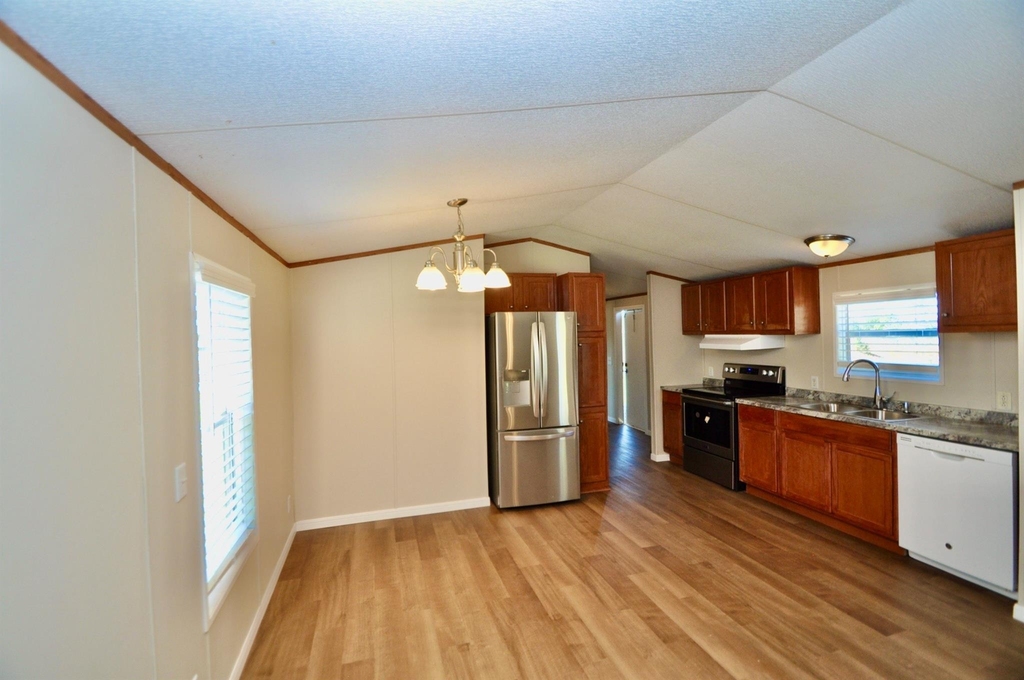 318 Road 51023 - Photo 0