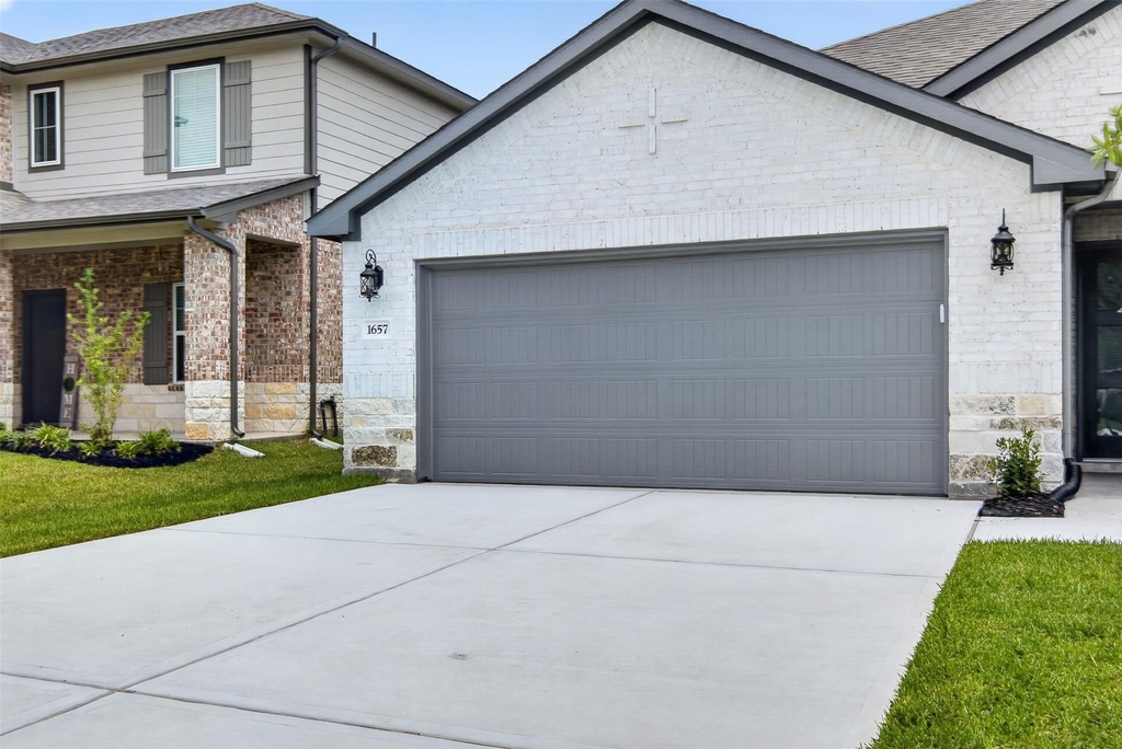 1657 Hopson Ranch Dr - Photo 1