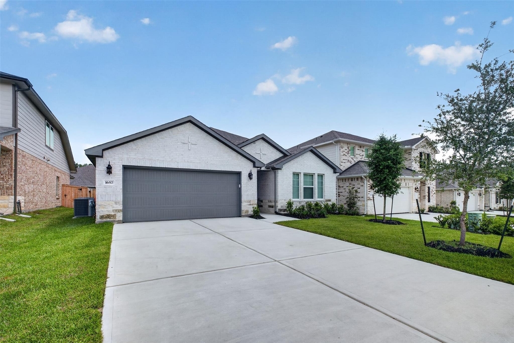 1657 Hopson Ranch Dr - Photo 0