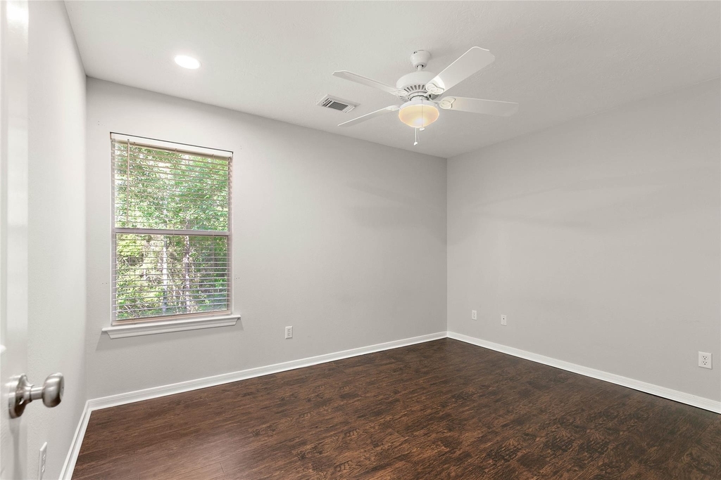 139 Ledgestone Place - Photo 22