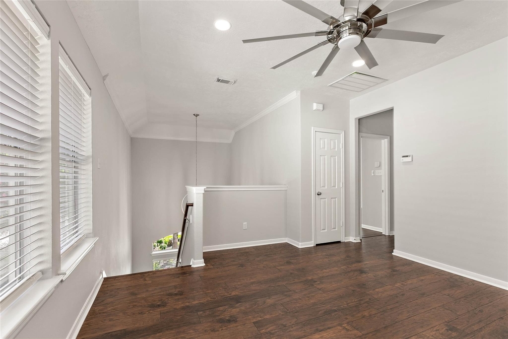 139 Ledgestone Place - Photo 18