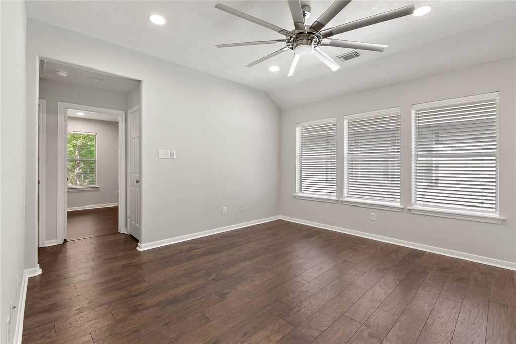 139 Ledgestone Place - Photo 21