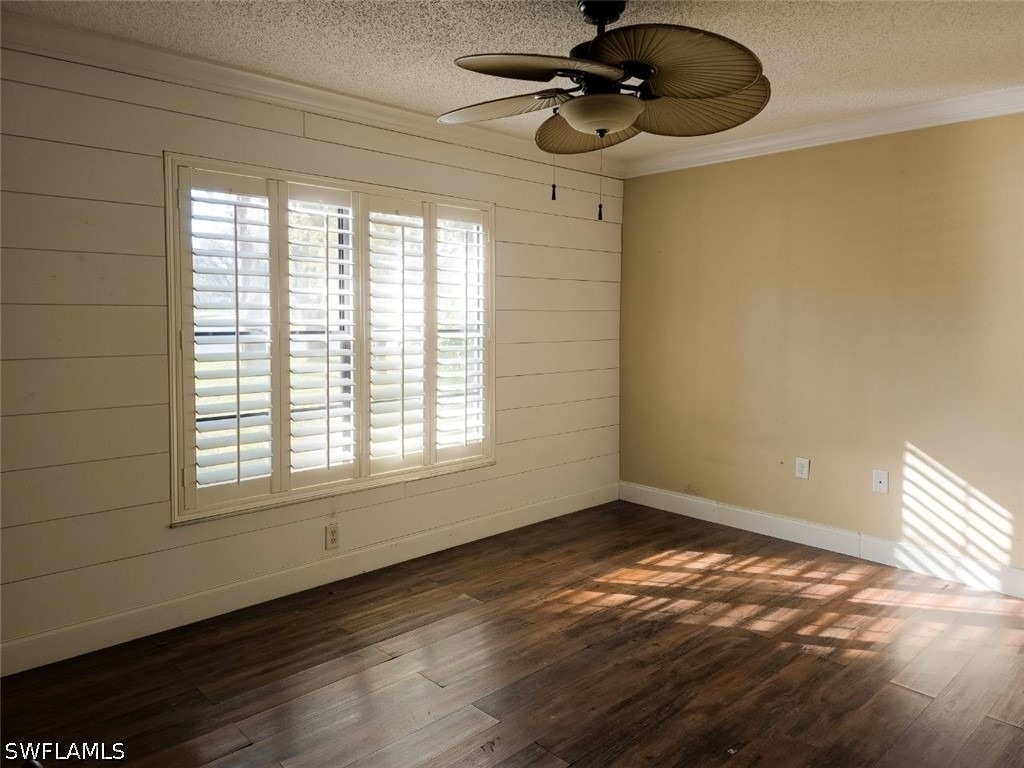 7631 Piping Rock Court - Photo 5