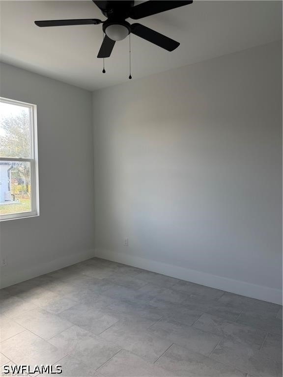 1711 W 12th Street - Photo 3