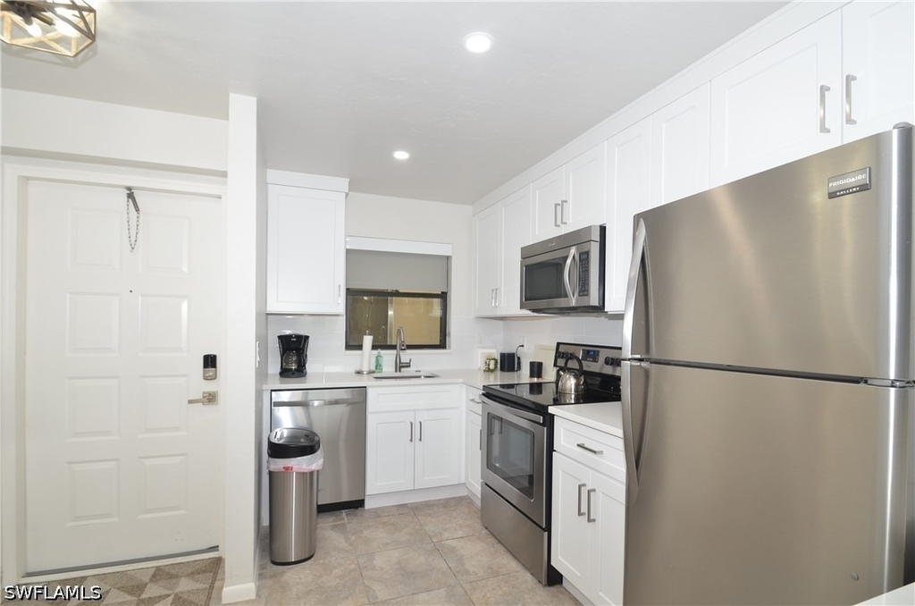 271 Southbay Drive - Photo 1