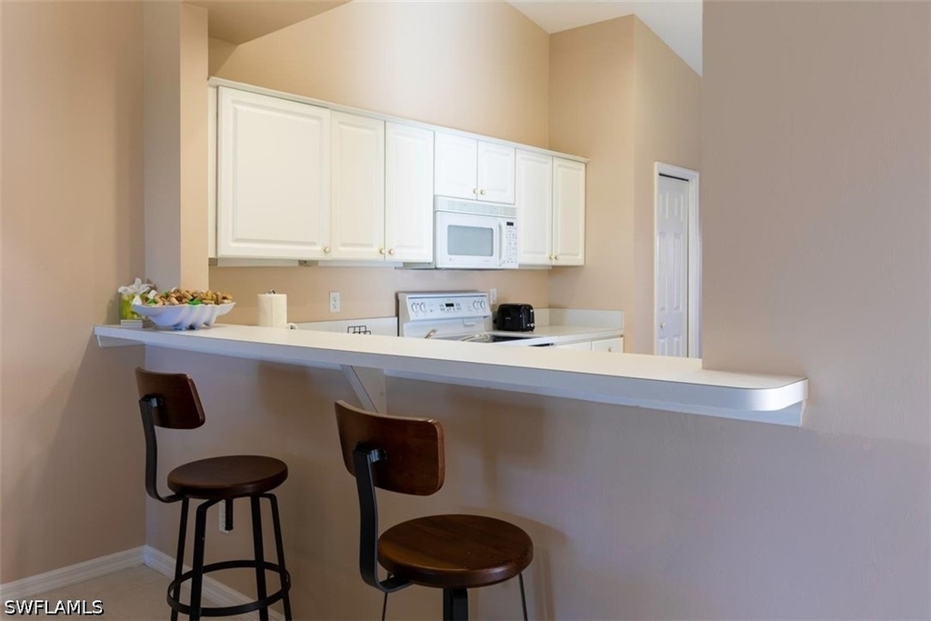 7030 Lone Oak Boulevard - Photo 8