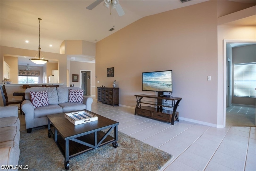 7030 Lone Oak Boulevard - Photo 3