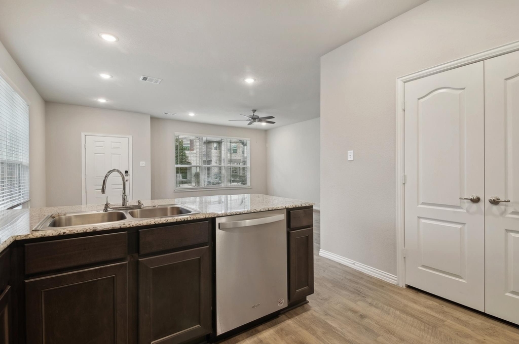 15863 Sundew Prairie Drive - Photo 7