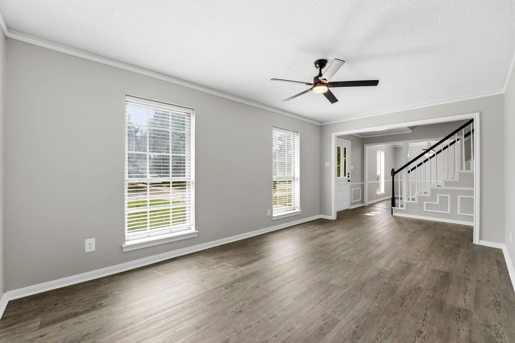 20222 Prince Creek Drive - Photo 4