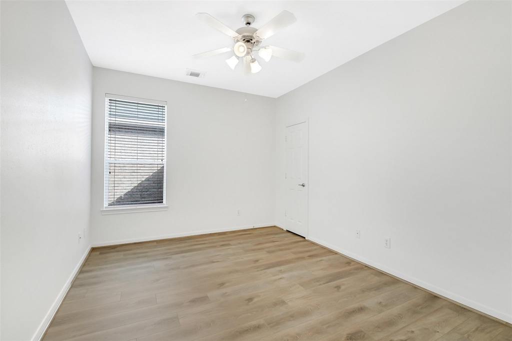 19227 Countryhills Court - Photo 27